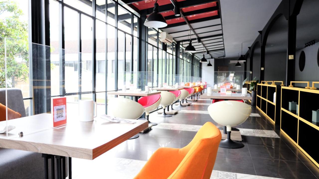 Moritz Hotel Rsab Harapan Kita Yakarta Exterior foto